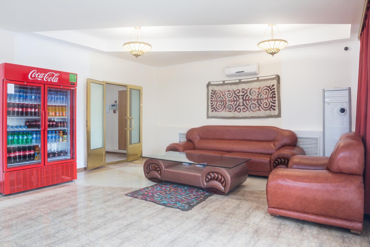 Hotel Alma Ata Zhosaly Екстериор снимка