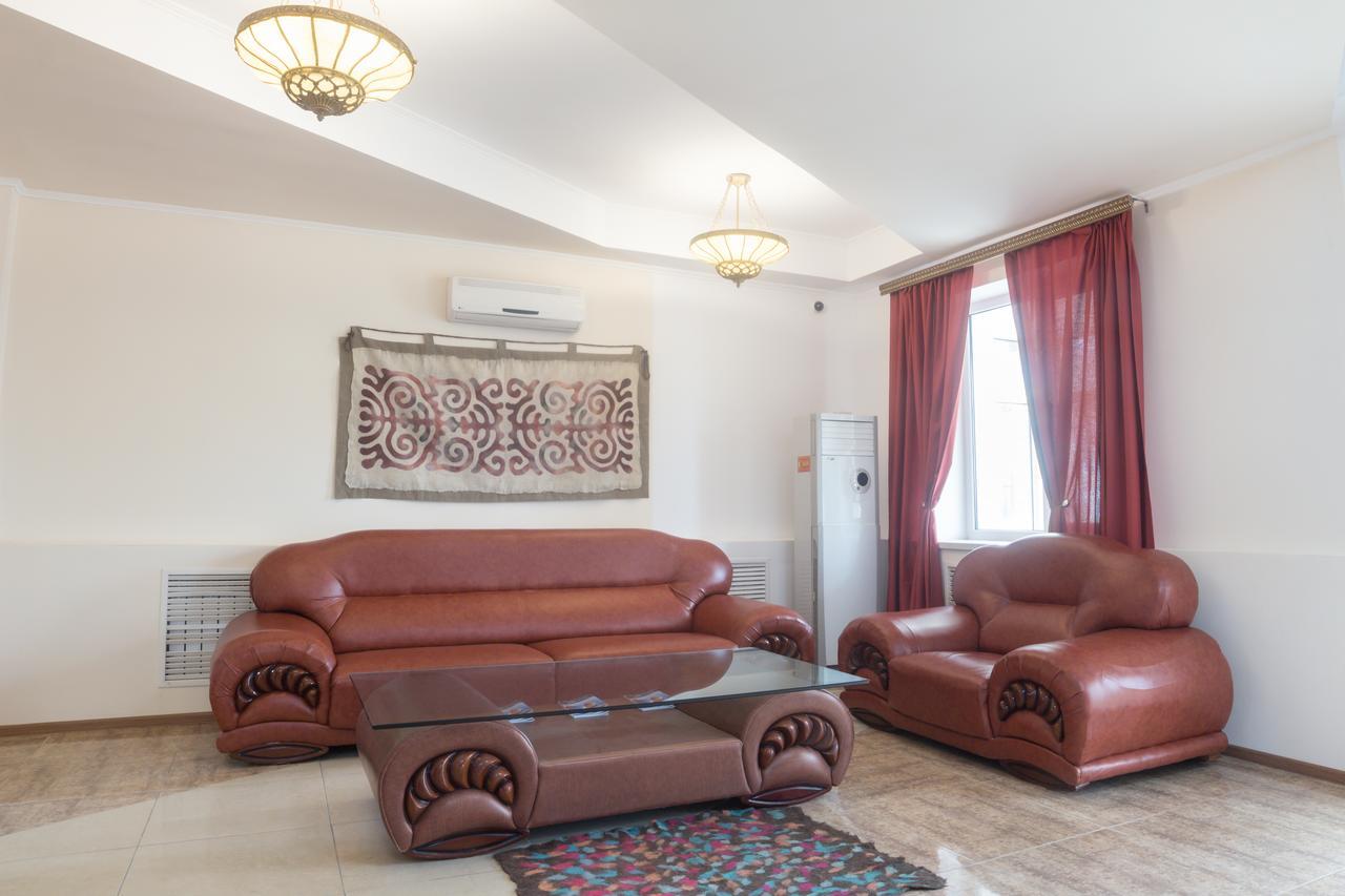 Hotel Alma Ata Zhosaly Екстериор снимка
