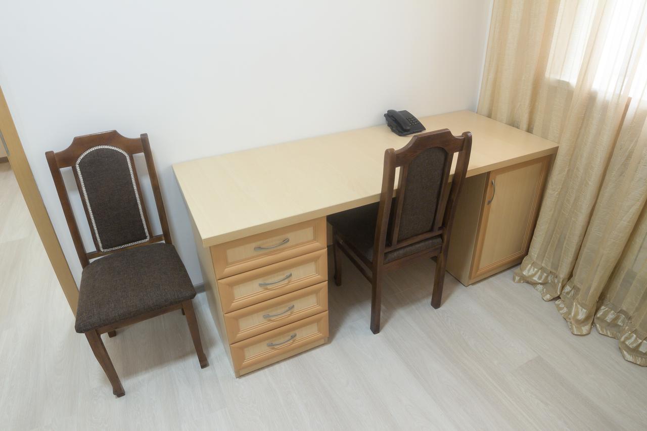 Hotel Alma Ata Zhosaly Екстериор снимка